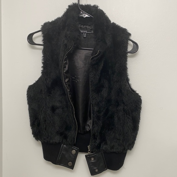 Jackets & Blazers - Black Faux Furr Vest